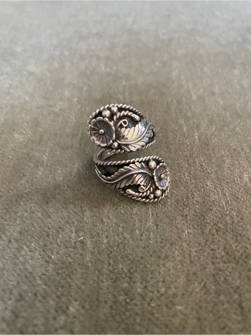 Vintage Navajo Sterling Silver Flower Leaf Bypass Ring - Signed SC
